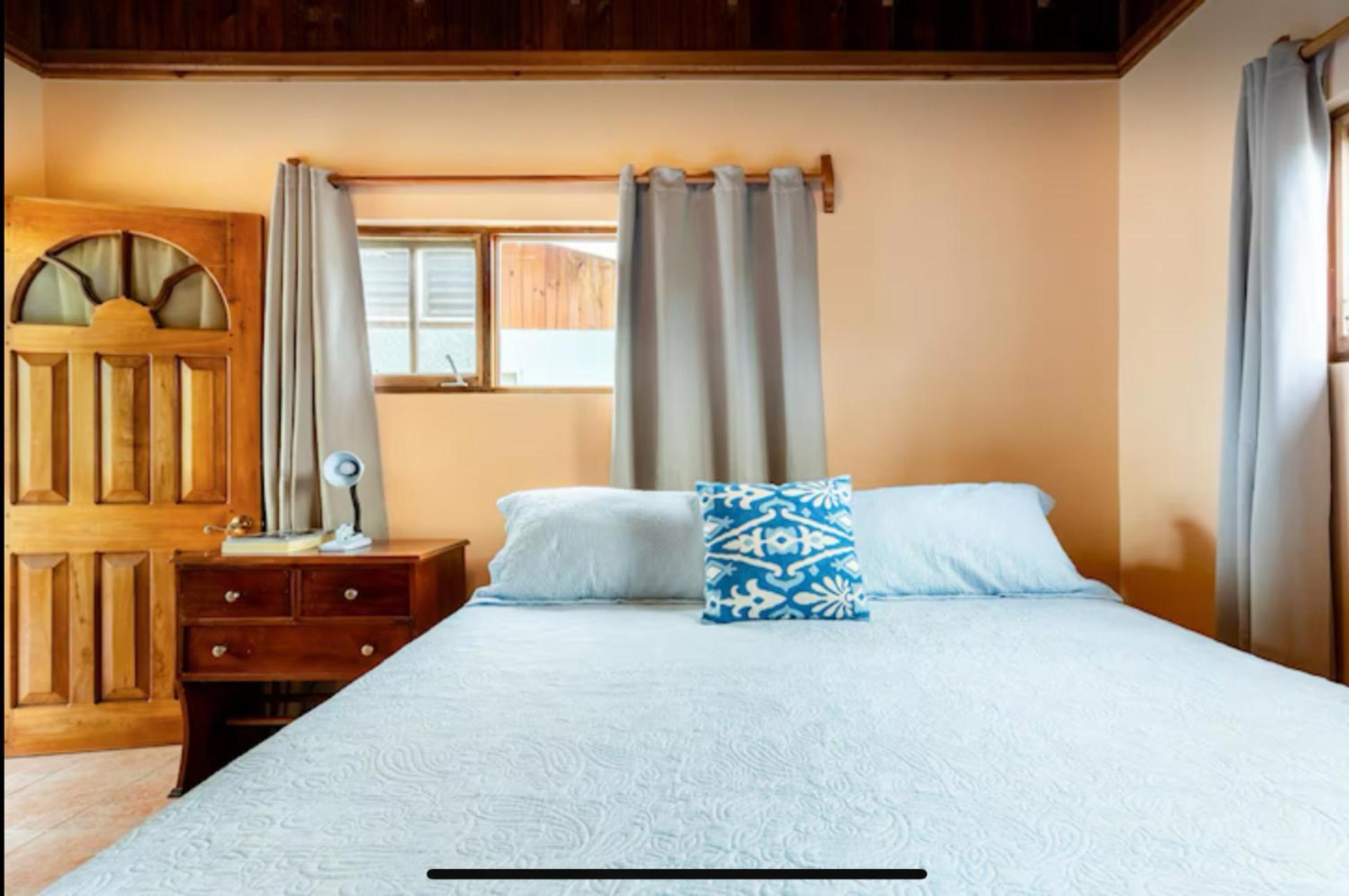 R&V Villa Negril Extérieur photo