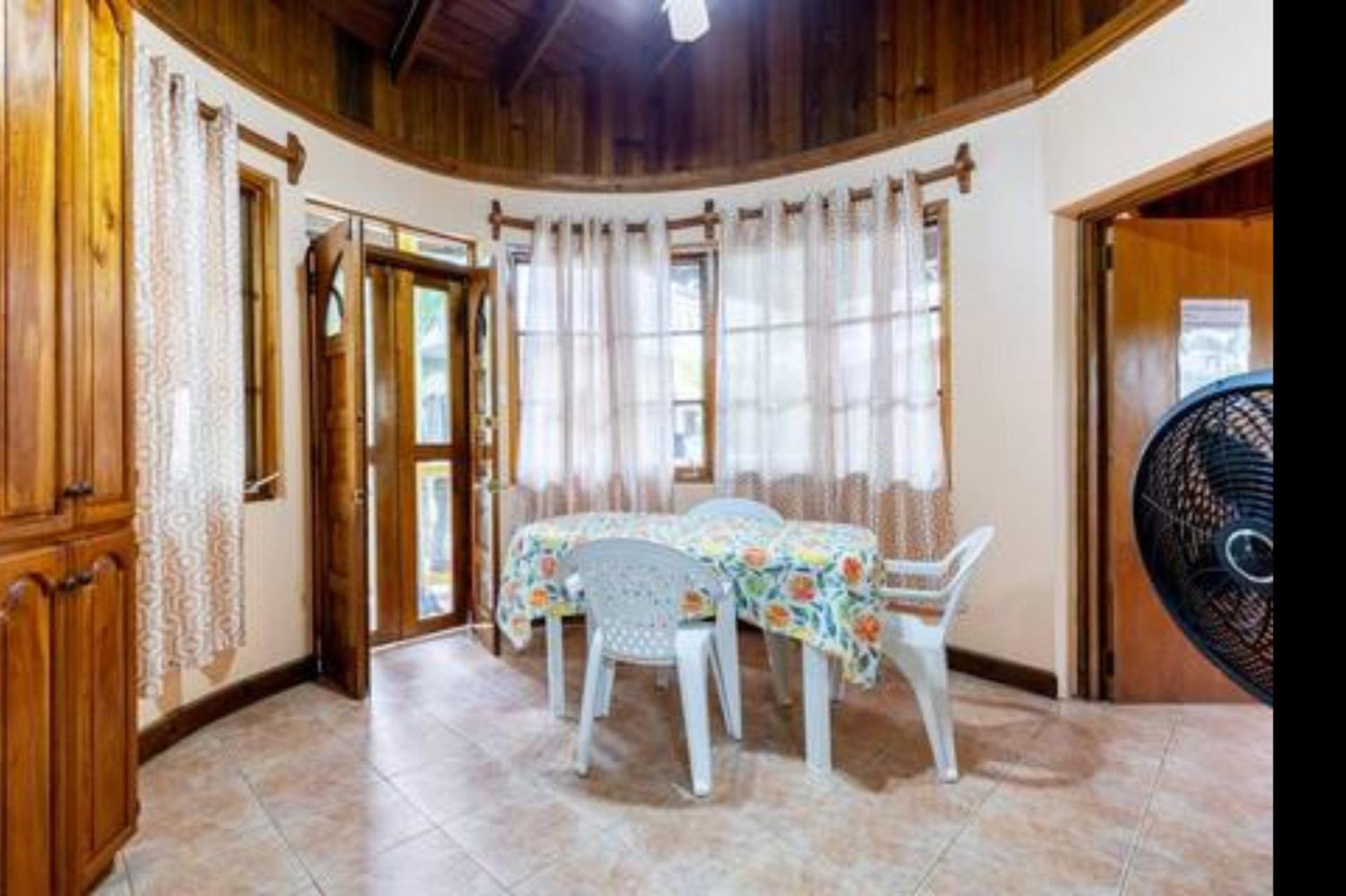 R&V Villa Negril Extérieur photo